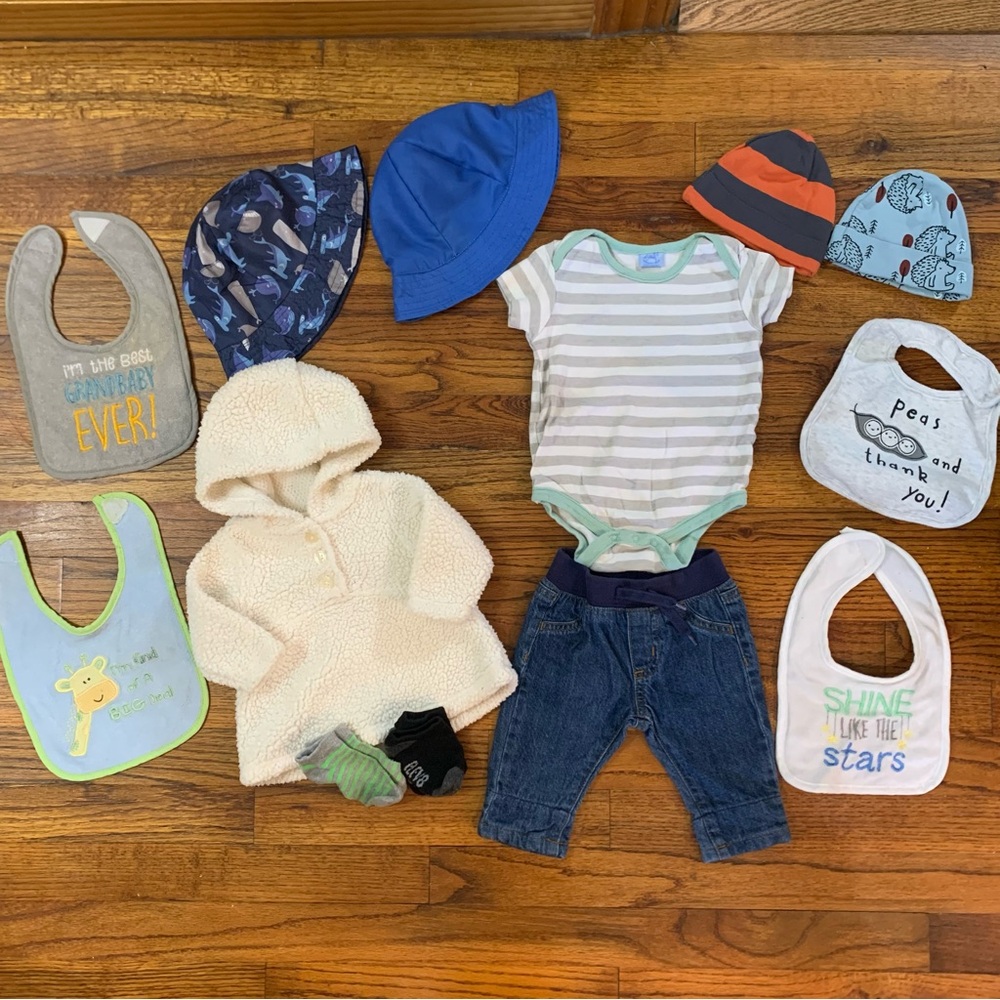 Baby Boy Onesie Hooded Jacket Pants Bibs Hats & Socks Bundle
Blue Jean Pants